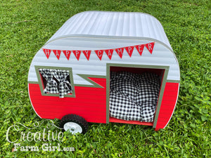 Dog House Camper-Red, Black & White Creative Farm Girl